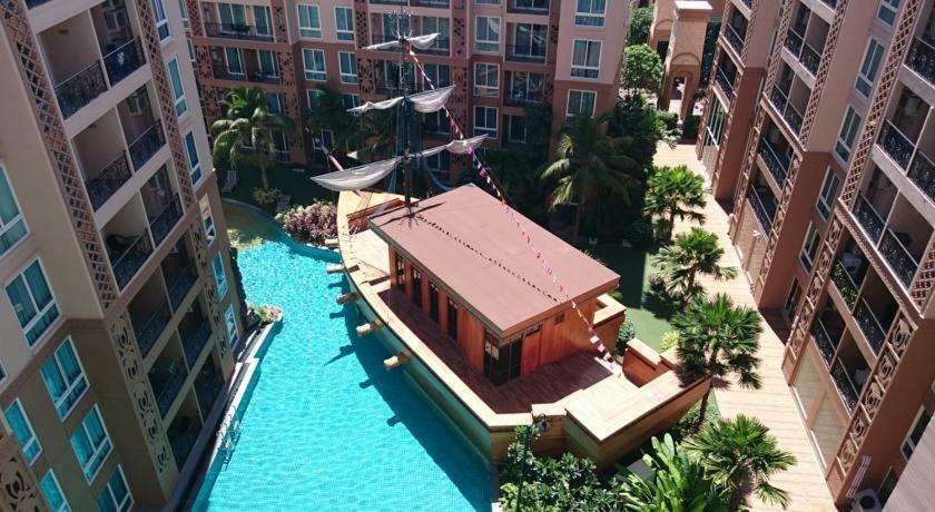 Atlantis Condo Resort Jomtien Екстериор снимка